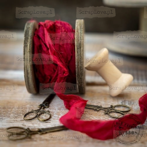 CHRISTMAS RED 60.jpg